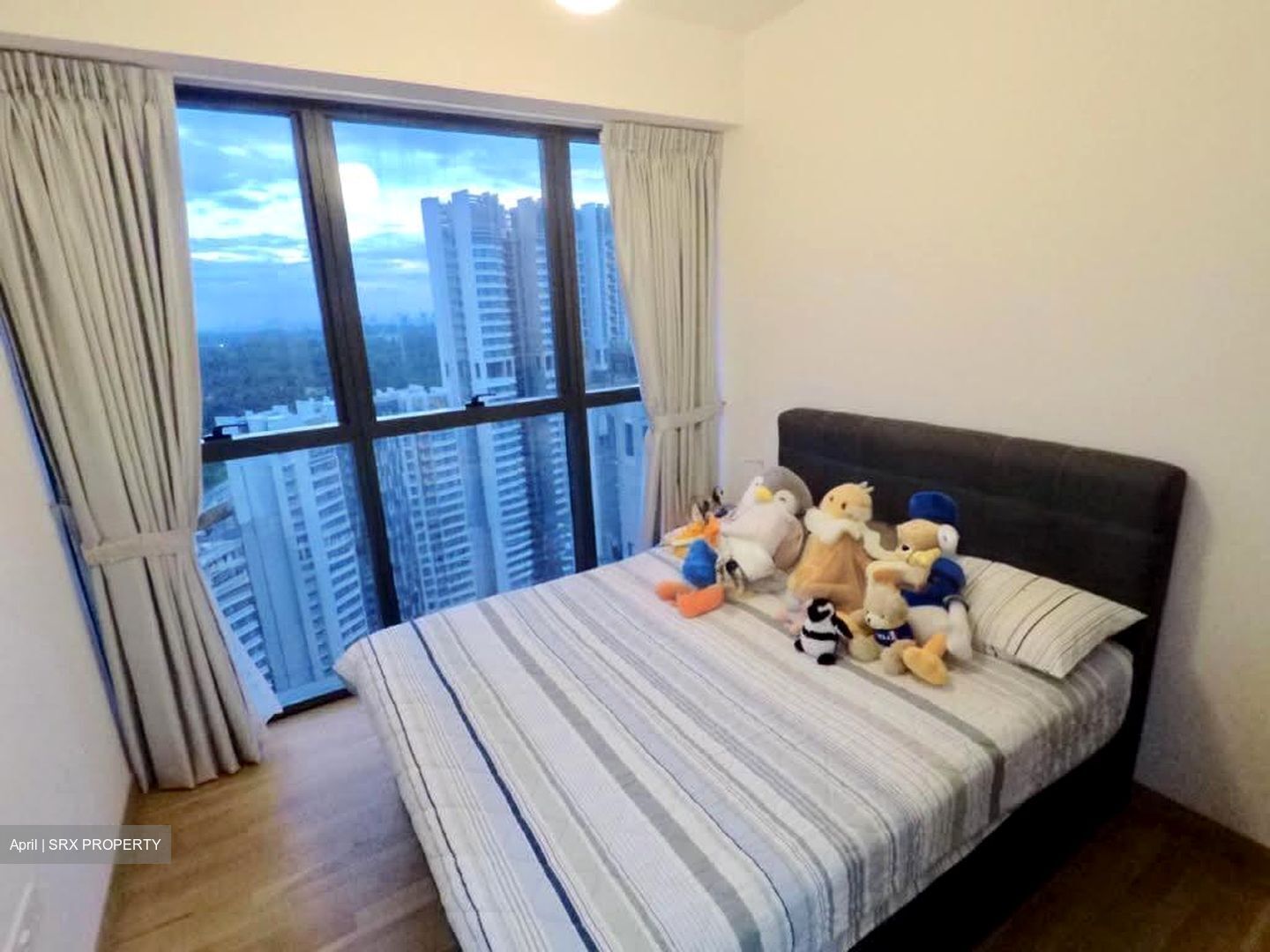 Commonwealth Towers (D3), Condominium #585077261